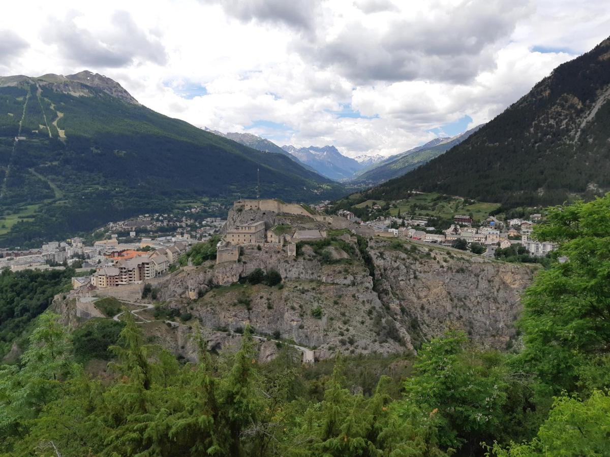 Apartmán A Deux Pas ... Briançon Exteriér fotografie